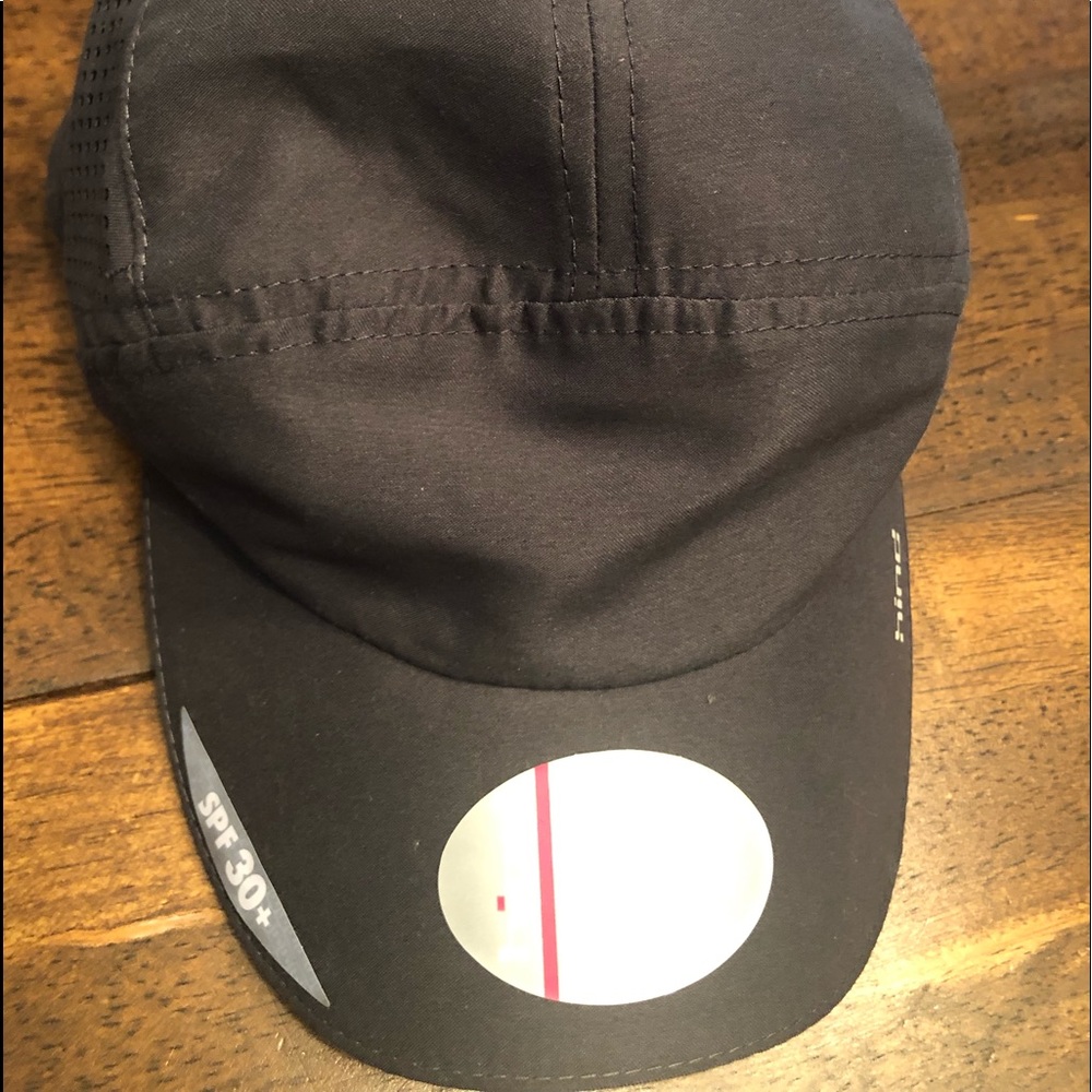Athletic hat Hind brand